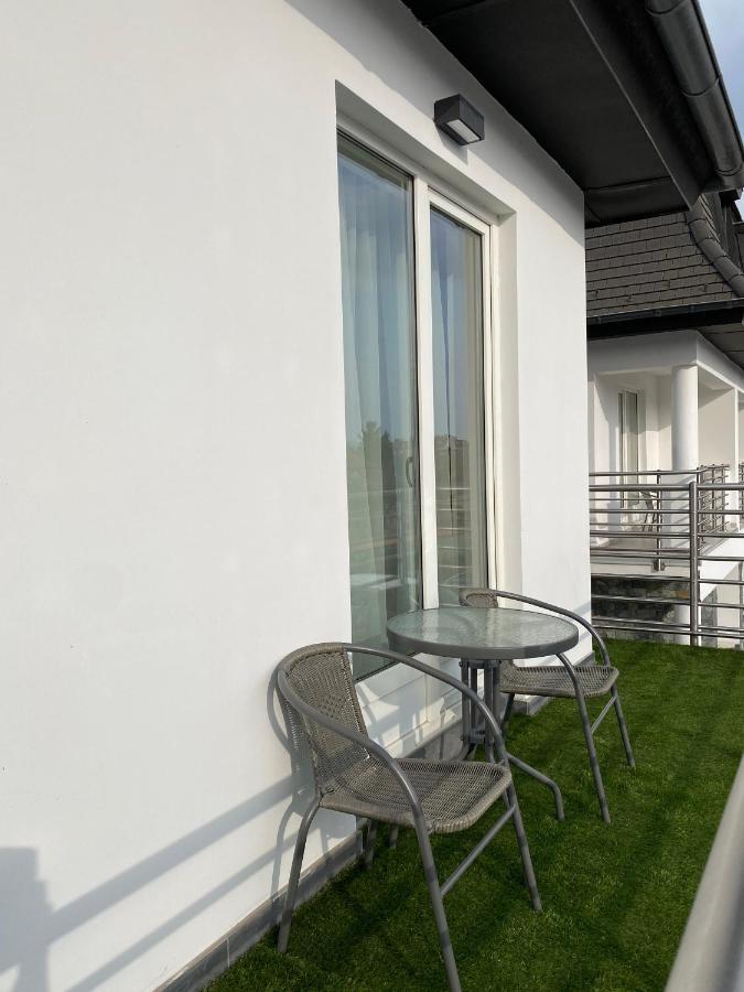 Hotel Aqua ชาร์วาร์ ภายนอก รูปภาพ